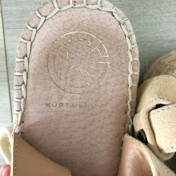 ❤️ CLEARANCE ❤️ Leather espadrilles by Kurt Geiger - Picture 3 of 4